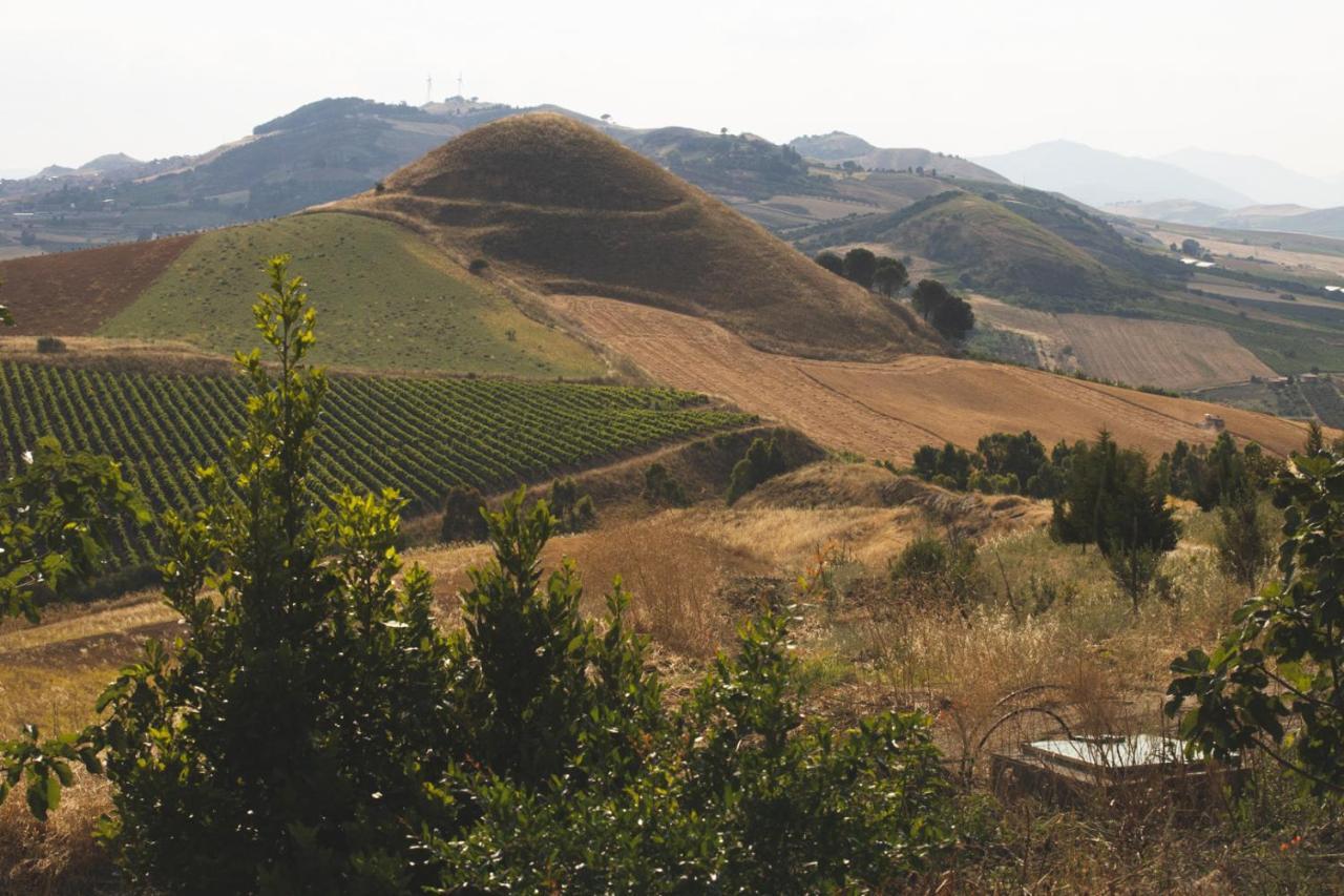 Camporeale Masseria Baglio Perciata מראה חיצוני תמונה